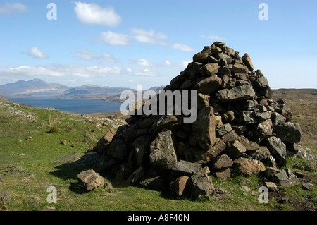 Blick auf Loch Tuath von einem hohen Gipfel auf der Isle of Mull in den Inner Hebrides, Schottland Stockfoto