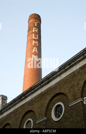 Schornstein die old Truman Brewery auf Brick Lane, London, England, UK Stockfoto