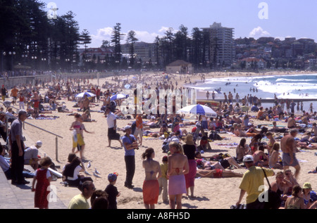 Manly Beach an einem anstrengenden Sommertag Sydney Stockfoto