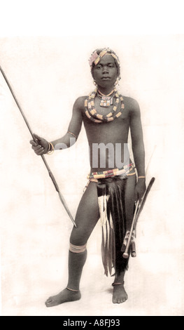 Ende des 19. Jahrhunderts Litho drucken Darstellung einen Zulu-Krieger Südafrika antiken Lithografie Stockfoto