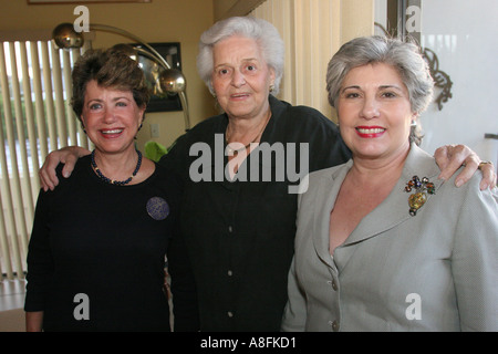 Miami Florida, Key Biscayne, Hispanic Latin Latino ethnische Einwanderer Minderheit, kubanische Verwandte Plan, Familie Familien Eltern Eltern Kind Stockfoto