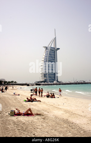 Dubai Burj al Arab Jumeirah Beach, Vereinigte Arabische Emirate. Foto: Willy Matheisl Stockfoto