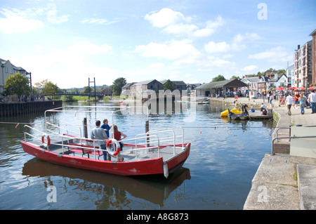 Fähre bei The Quay, Fluß Exe, Exeter, Devon. Stockfoto