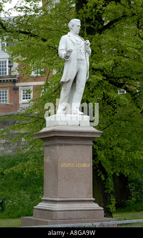 Statue zu Ehren der Eisenbahn-Ingenieur George Leeman in York, England Stockfoto