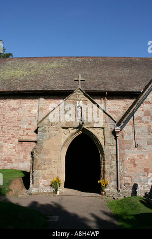 Eingang, Heiliges Marys Kirche oder Dymock Pfarrkirche, Dymock, Wald des Dekans, Gloucestershire, England Stockfoto