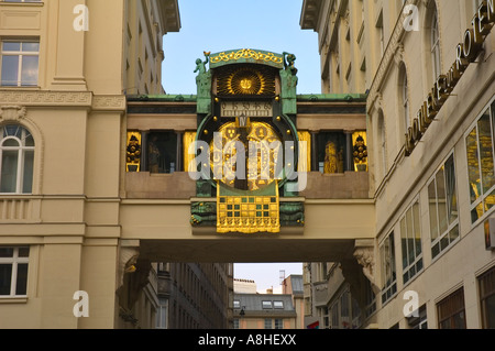 Ankeruhr Uhr in Mitteleuropa Wien Österreich Stockfoto