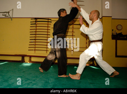 Jiu-Jitsu Go S innen zwei Männer Stockfoto