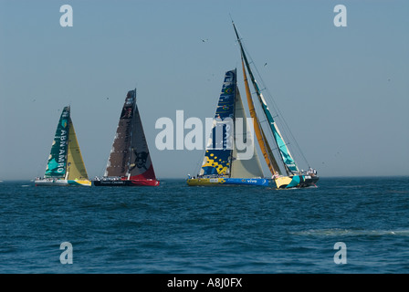 Volvo Ocean Race 2006 Leben auf die Extreme Gruppe mit hrendes ausgekleidet Stockfoto