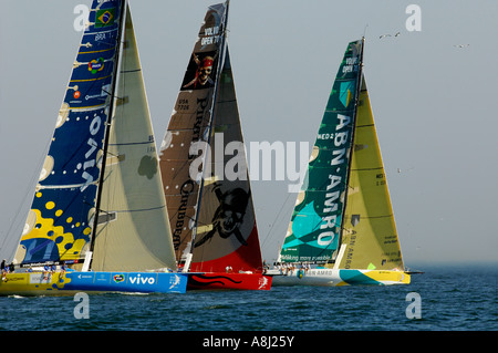 Volvo Ocean Race 2006 Leben auf die Extreme Gruppe mit hrendes ausgekleidet Stockfoto