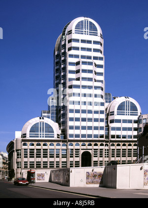 Der ehemalige Hauptsitz der Barclays Bank-Gruppe, das Hauptgebäude der Gracechurch Street, befindet sich an einer Ecke mit der Lombard Street City of London, England, façade Stockfoto