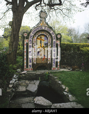 Tissington Sarg gut eingerichtet für Queen Elizabeth s silbernes Jubiläum in 1977 Derbyshire Stockfoto