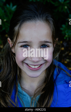 Kind Mädchen lächelnd Porträt Stockfoto
