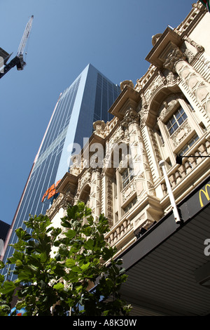 Traditionellen klassischen Stil Altbau über McDonalds auf George Street im Stadtzentrum von Sydney New South Wales NSW Australia Stockfoto