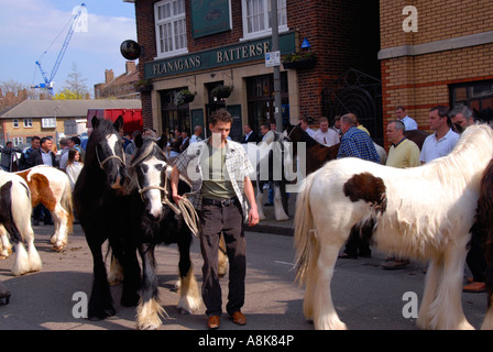 Pferdehändler versammelten Flanagan Arms Pub in Wandsworth South London zur jährlichen Feiertag trading Event. Stockfoto