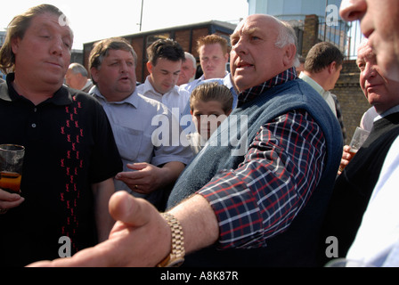 Pferdehändler versammelten Flanagan Arms Pub in Wandsworth South London zur jährlichen Feiertag trading Event. Stockfoto