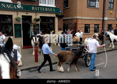 Pferdehändler versammelten Flanagan Arms Pub in Wandsworth South London zur jährlichen Feiertag trading Event. Stockfoto