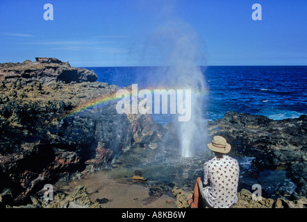 Man schaut die Nakalele Blasloch auf Maui Stockfoto