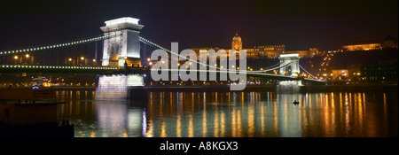 Kettenbrücke über die Donau, Budapest, Ungarn Stockfoto