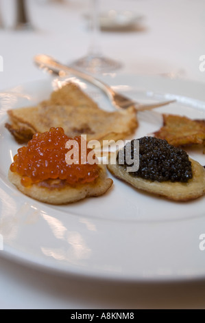 Auswahl der russischen Kaviar Art Essen. Serviert in einem Hotel in St. Petersburg, Russland. Stockfoto