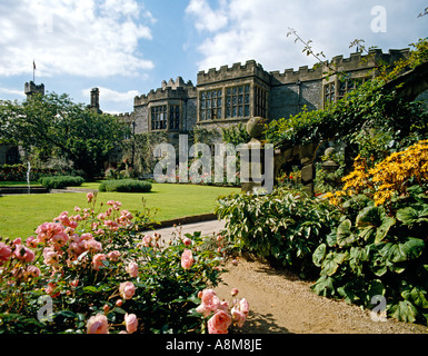 Haddon Hall und Gärten, Derbyshire, England Stockfoto