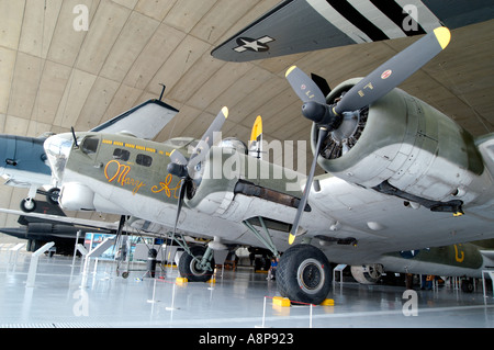 Eine amerikanische Boeing B17 Superfortress WWII-Bomber in Duxford Stockfoto