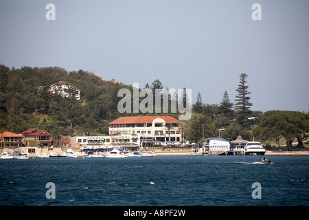 Watsons Bay und Strand mit Steg und Booten aus über den Hafen Wasser in Sydney New South Wales NSW Australia Stockfoto