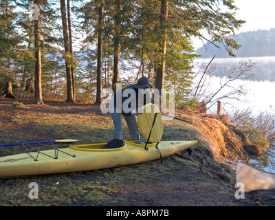 Laden Kajak im Algonquin Provincial Park Stockfoto