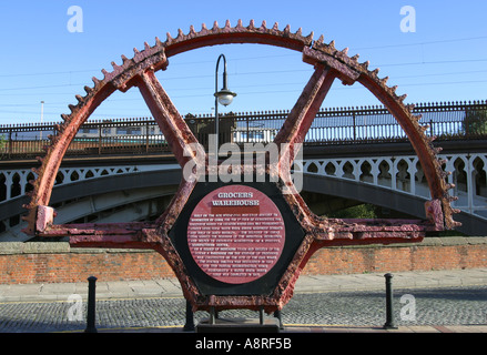 Lebensmittelhändler Lager Castlefield Manchester UK Stockfoto