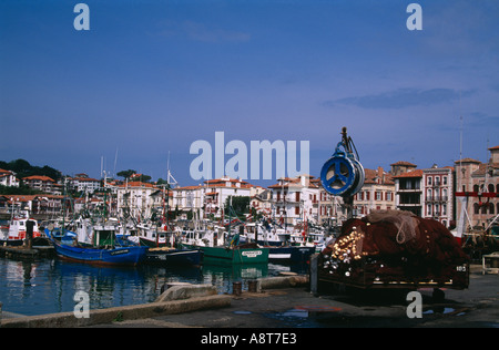 Der Fischerhafen in St Jean de Luz, Frankreich Stockfoto