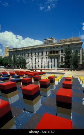 Farbige Blöcke außerhalb Parlamentsgebäude Adelaide South Australia Stockfoto