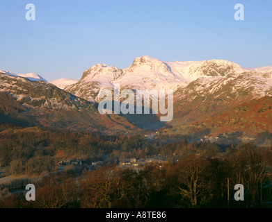 Langdale Pikes im Winter, Langdale, Nationalpark Lake District, Cumbria, England, UK. Stockfoto