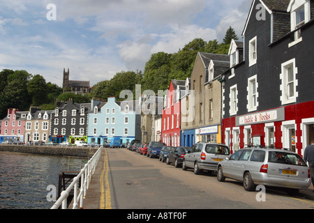 Tobermory Isle of Mull hübsche Pastell gemalt Geschäfte an der Strandpromenade der westlichen Insel Stockfoto