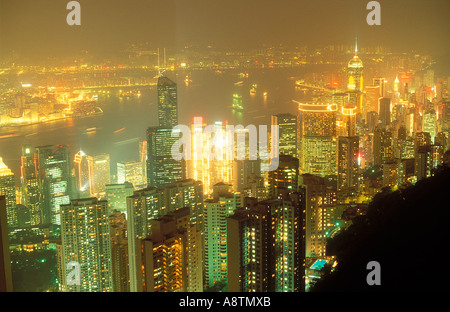 der Hafen in der Nacht vom Victoria Peak Hong Kong China Stockfoto