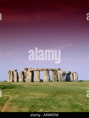 England. Wiltshire. Stonehenge prähistorischen stehenden Steinen Kreis. Stockfoto