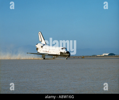 USA. Kalifornien.  NASA Space Shuttle Atlantis Landung auf der Edwards Air Force Base. Stockfoto