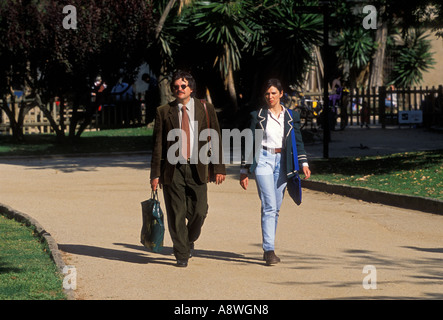 2, 2, Spanier, Spanisch, Spanisch, Frau, Mann, Paar, der Ciutadella Park, Parc de la Ciutadella, Barcelona, Provinz Barcelona, Spanien, Europa Stockfoto