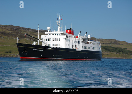 Luxus-Kreuzfahrtschiff Hebridean Princess in der Western Isles of Scotland Stockfoto