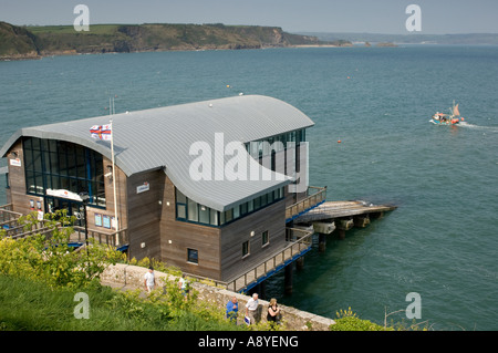 Blick auf die zweite, neue, RNLI Lifeboat Station Tenby Wales Walisisch UK Stockfoto