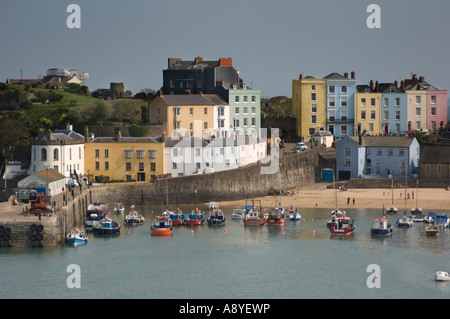 Tenby Stadthäuser Meer malte georgische Pembrokeshire Süd-west-wales Stockfoto