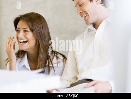 Mann und Frau, lachen Stockfoto