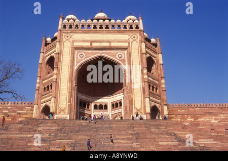 Die Buland Darwaza oder Südtor, die Jami Masjid Moschee in Fatehpur Sikri in der Nähe von Agra Indien Stockfoto