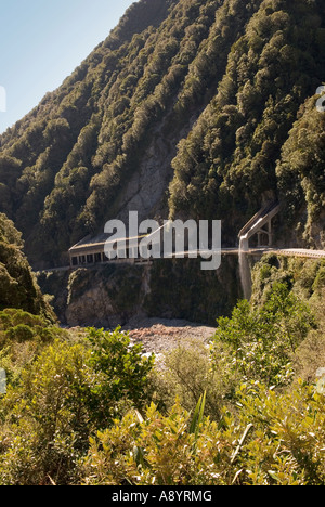 Abri über State Highway 73 Otira Gorge New Zealand Stockfoto