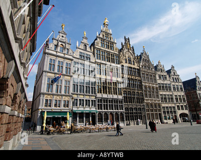 Reihe von historischen Gebäuden aus dem 16. Jahrhundert Grote Markt Grand Markt Quadrat Antwerpen Flandern Belgien Stockfoto