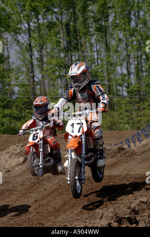 Englishtown, NJ. Raceway Park Motocross Racing 8-10 Jahre MX Klasse Rennen Stockfoto