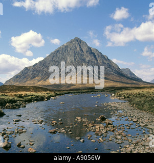 Buachaille Etive Mòr pyramidenförmige Berg an der Spitze der Glen Etive Stockfoto