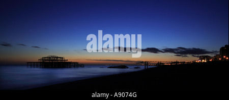Reste der West Pier bei Sonnenuntergang Brighton, East Sussex United kingdom Stockfoto