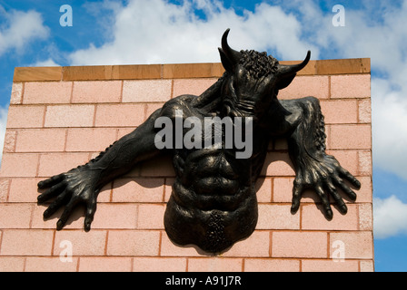 Stier Skulptur Cheetham Hill Road Manchester UK Stockfoto