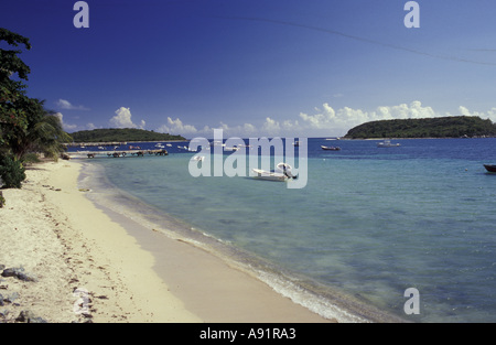 Puerto Rico, Vieques Island. Esperanza-Strand, weißer Sandstrand und Küste. Stockfoto