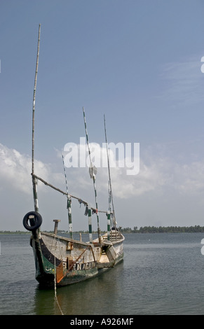 Traditionellen ghanaischen Fischerboot auf Volta River Ghana Westafrika Stockfoto