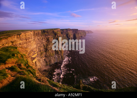 Klippen von Moher County Clare Eire Stockfoto